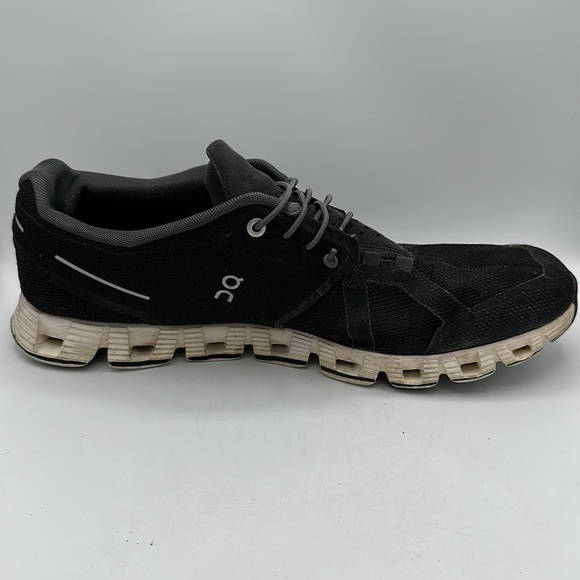 On Cloud Swiss Engineering Running Shoes, size 10.5 - Picture 8 of 10